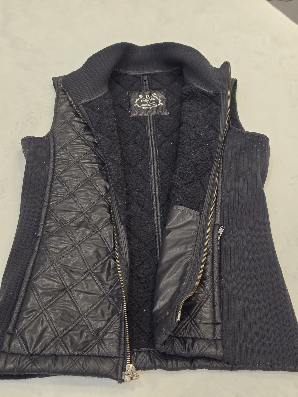 Prana Black Quilted Sleeveless Vest with Ribbed Sides Size XS